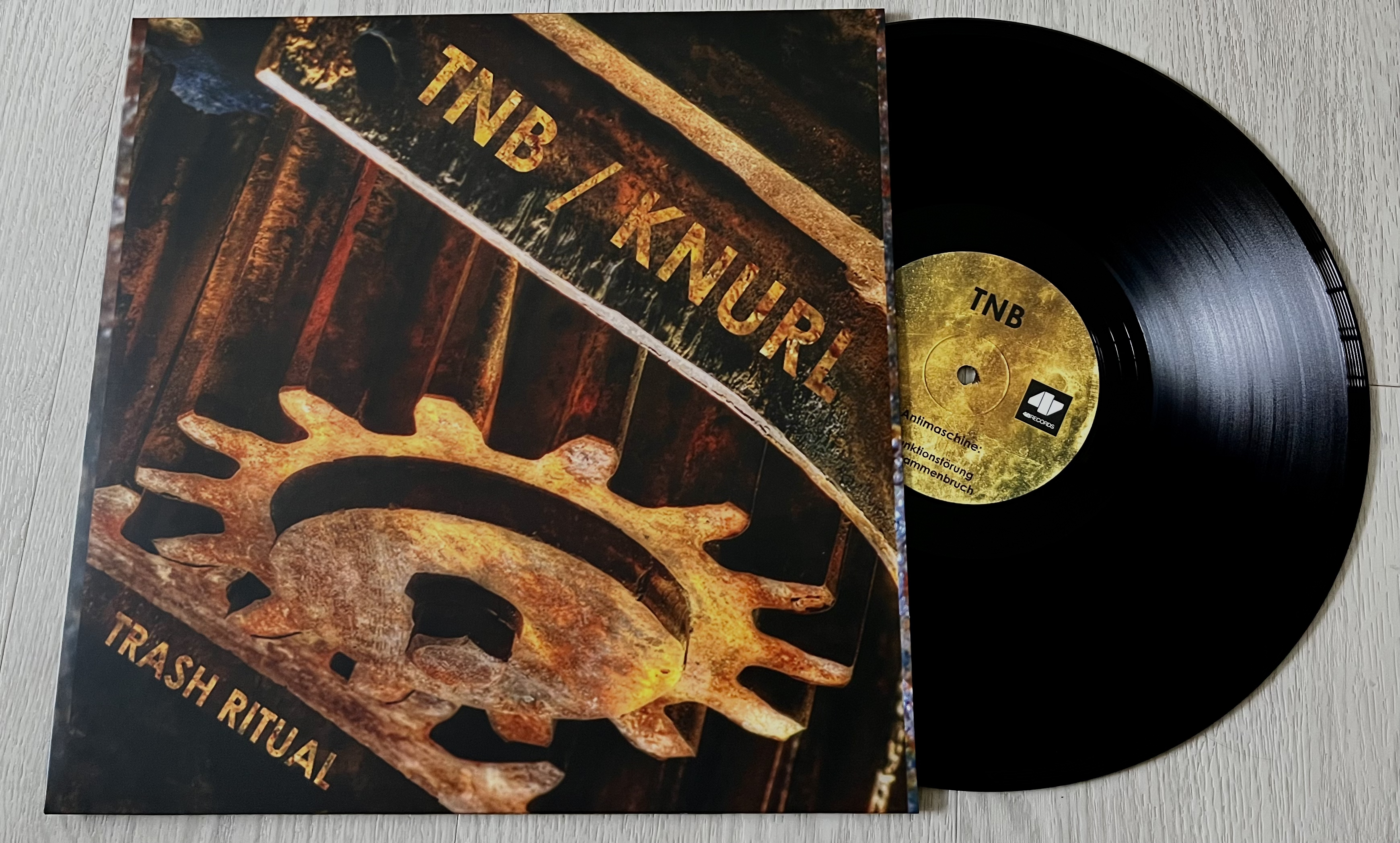 The New Blockaders : Knurl - Trash Ritual LP (Front)